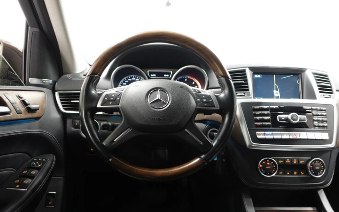 Mercedes-Benz ML cena 141900 przebieg: 152900, rok produkcji 2015 z Tychowo małe 781